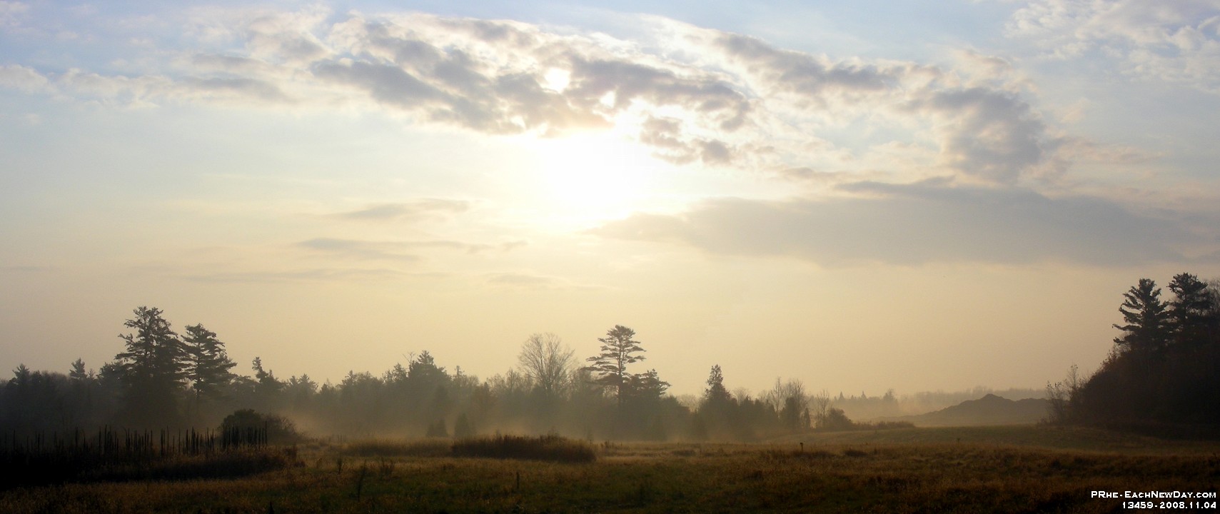 13459Pa-CrLeSh - Mist and shadow along Rossland Road